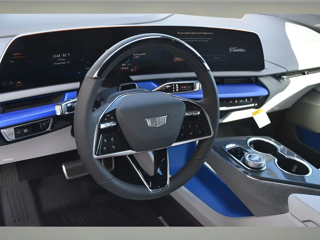 2026 Cadillac OPTIQ Luxury - Photo 11