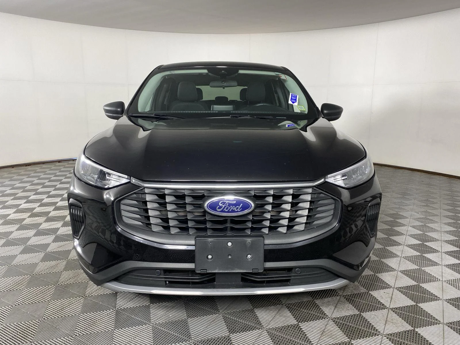 Used 2024 Agate Black Ford Active image 5