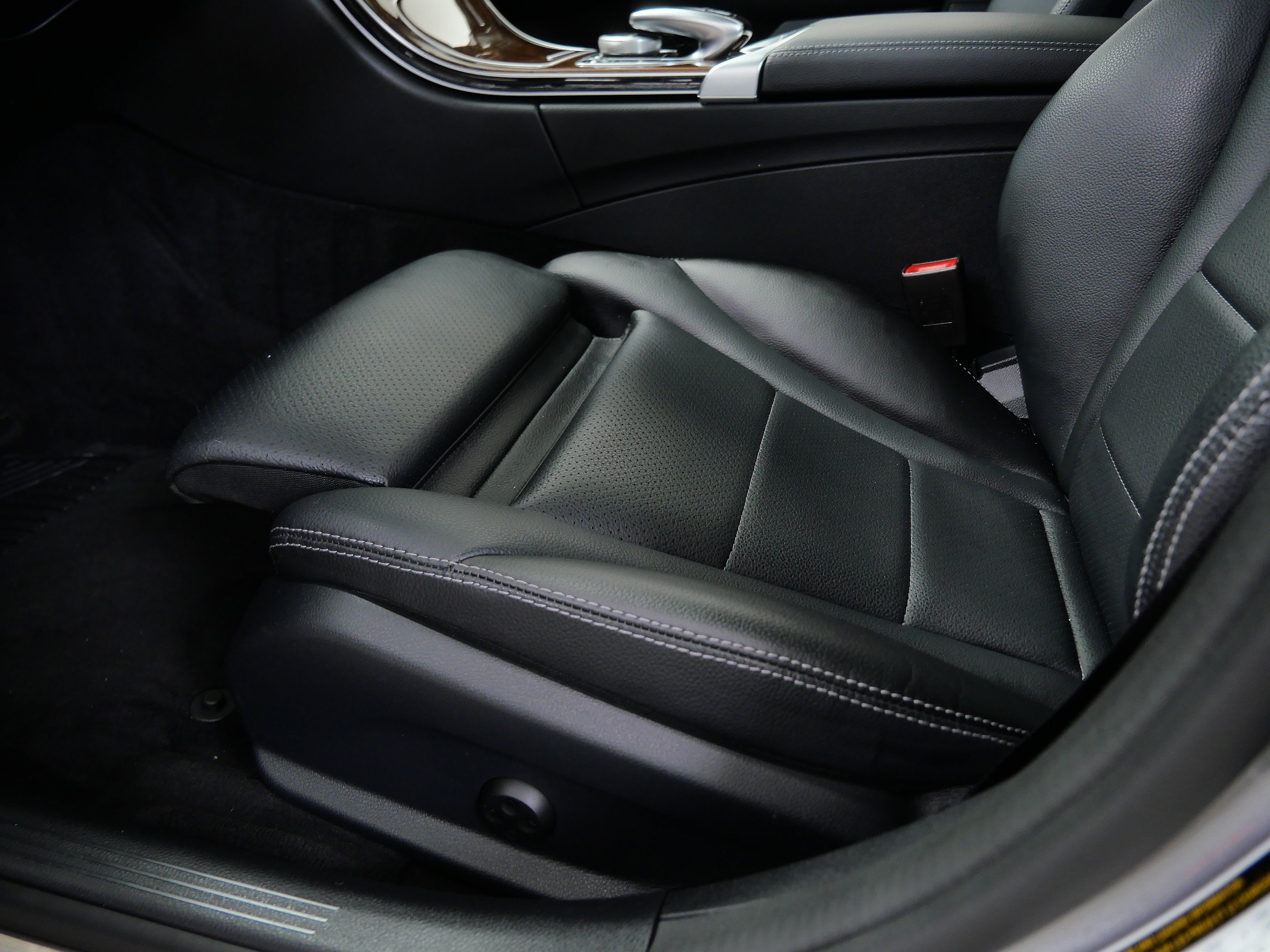 Used 2016 Palladium Silver Metallic Mercedes-Benz C 300 image 17
