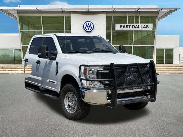 Used 2022 White Ford XL image 1
