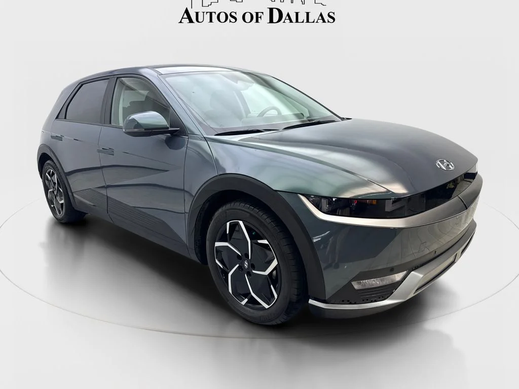 Used 2024 Green Hyundai SEL image 4
