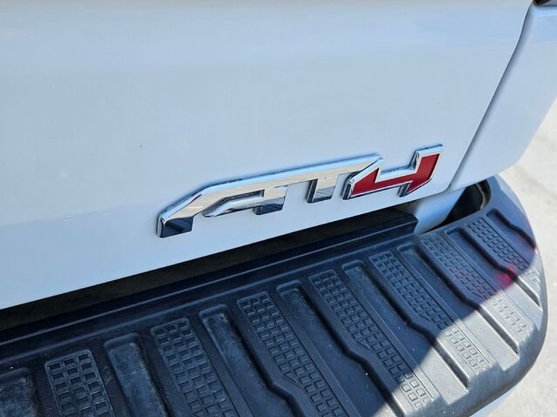 2024 GMC Sierra 1500 AT4 - Photo 11