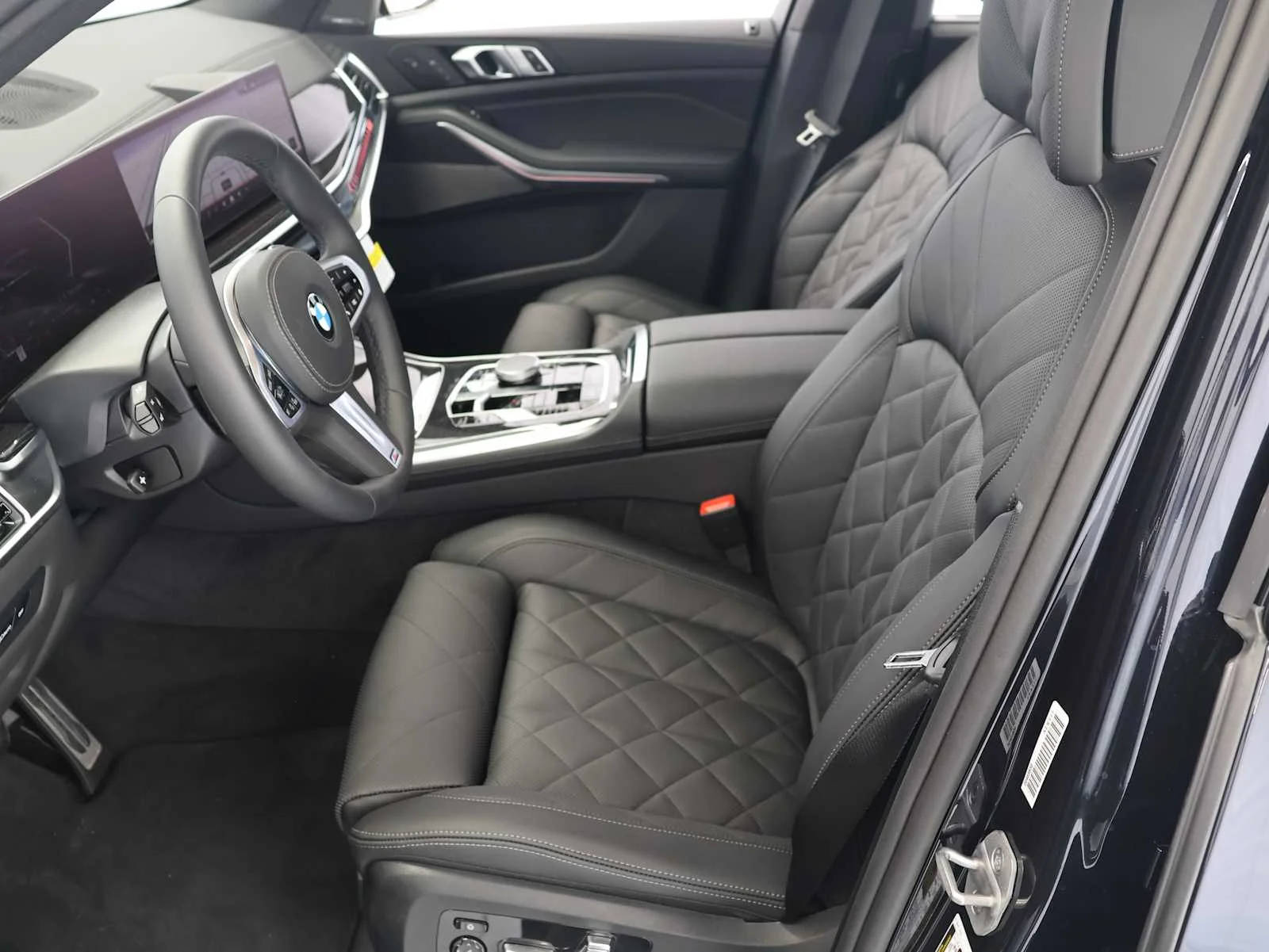 Used 2026 Carbon Black Metallic BMW xDrive40i image 12