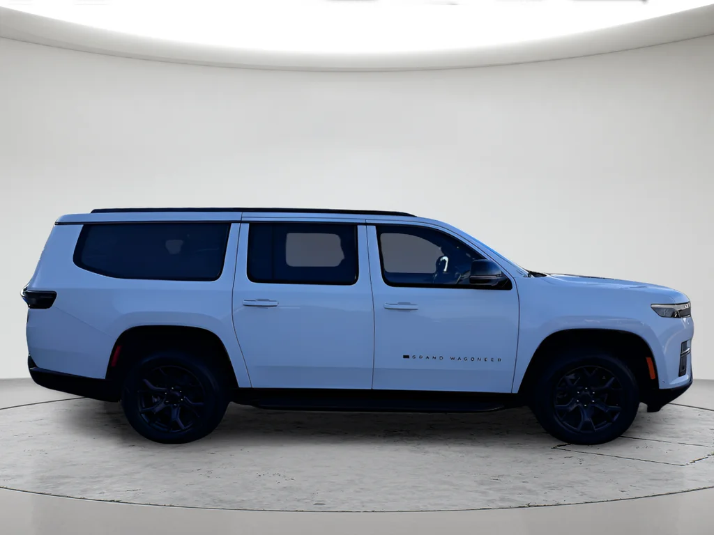 New 2026 Bright White Clear-Coat Exterior Paint Jeep Limited Altitude image 2