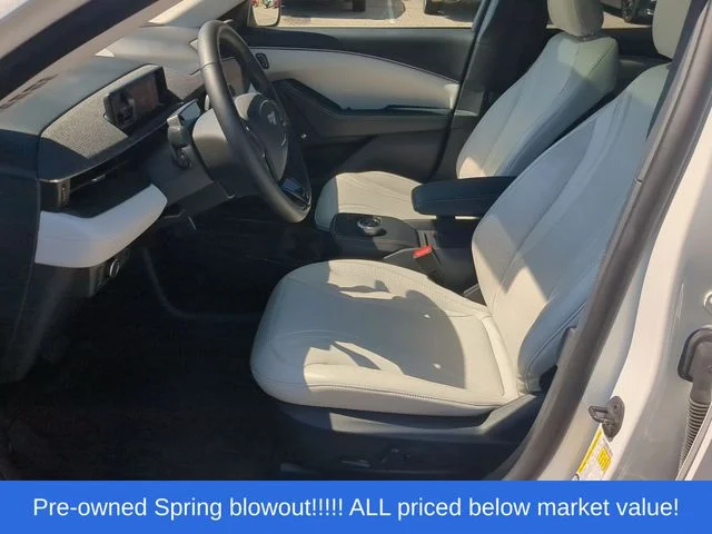 Used 2023 White Ford Premium image 24