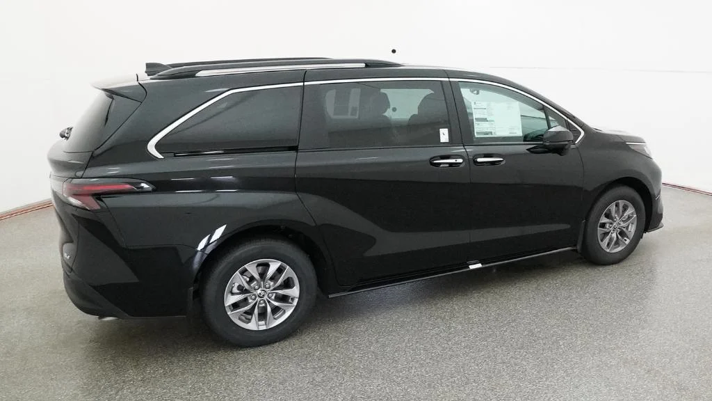 New 2026 Midnight Black Metallic Toyota XLE image 11