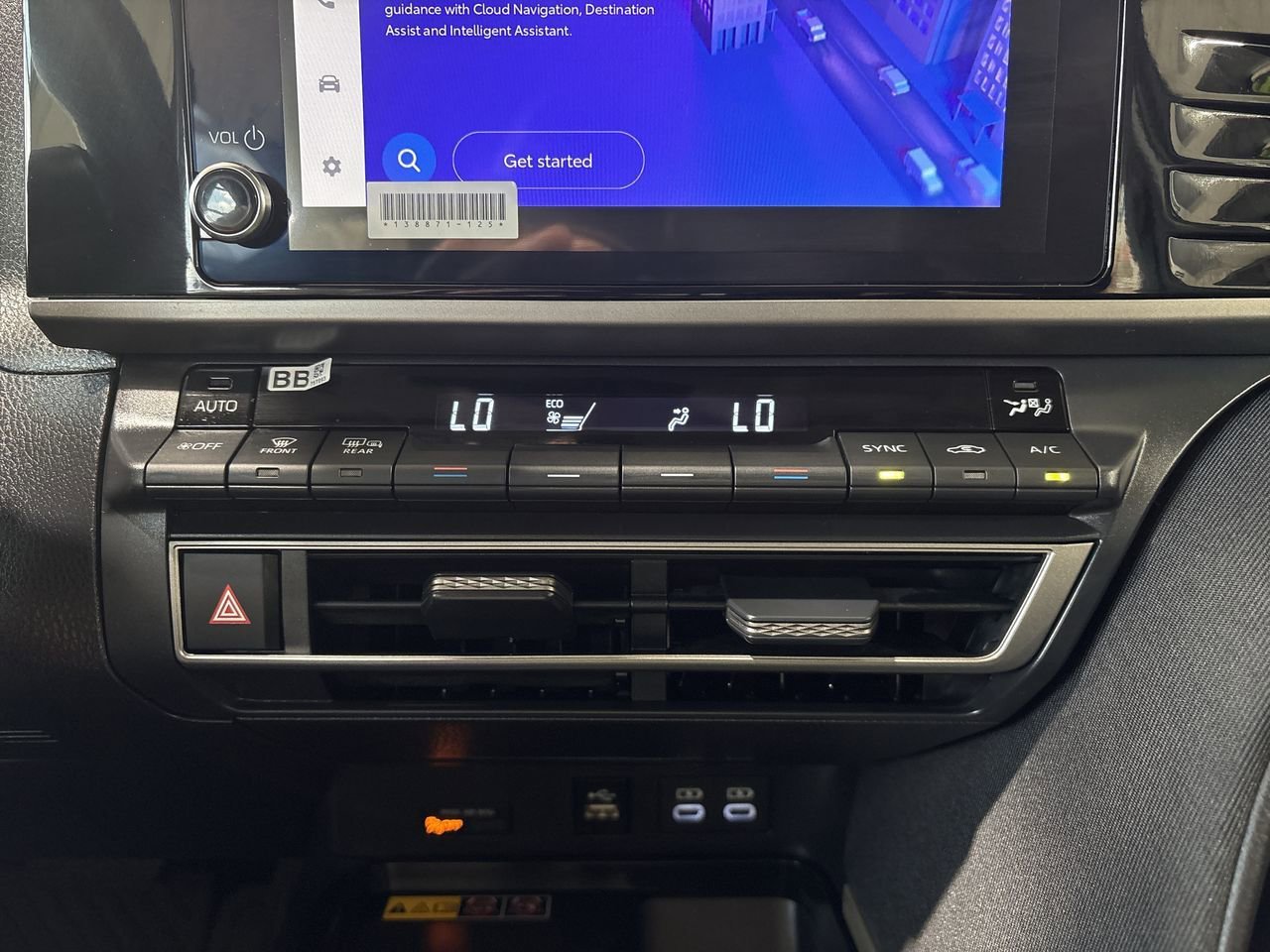 2026 Toyota Camry LE - Photo 20
