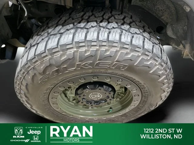 Used 2023 Black Jeep Sport image 41