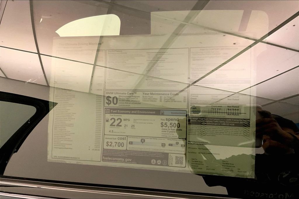 New 2027 Carbon Black Metallic BMW  image 12