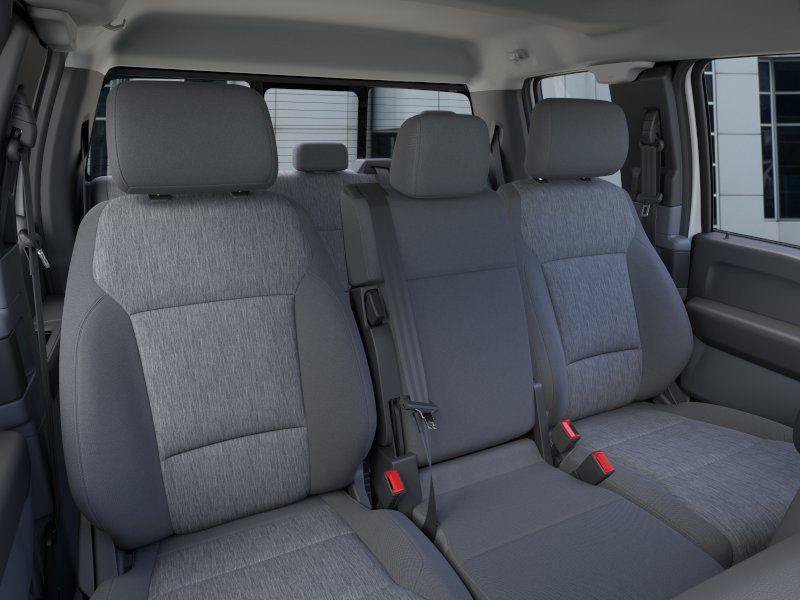 New 2025 Oxford White Ford F-550® XL image 11