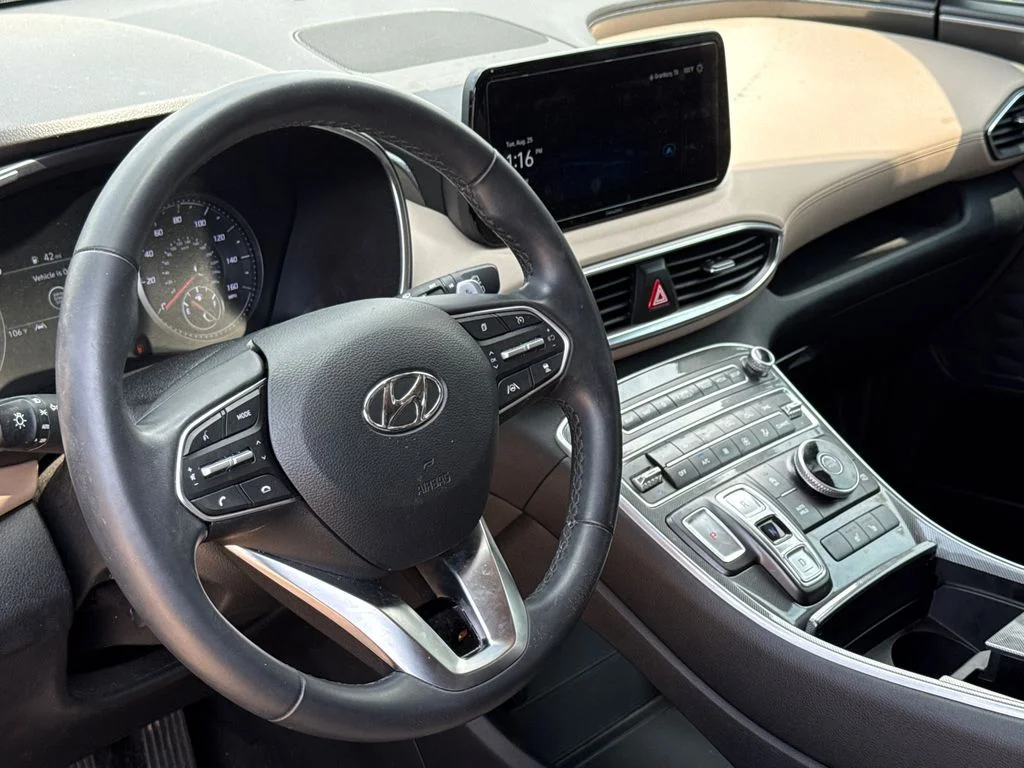 Used 2023 Black Hyundai SEL image 16