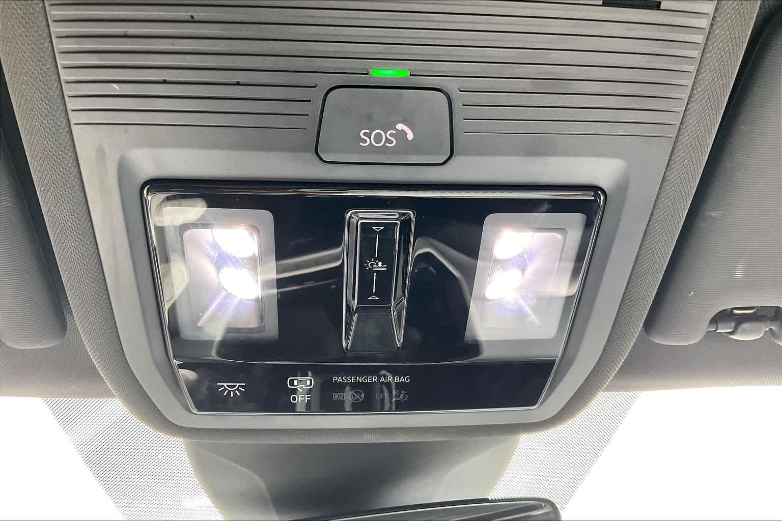 Used 2021 Glacier White Metallic/Black Roof Volkswagen 1st Edition image 31