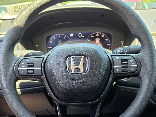 New 2026 Platinum White Pearl Honda LX image 9
