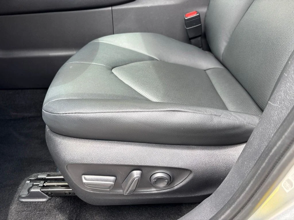 Used 2025 Silver Toyota XLE image 12