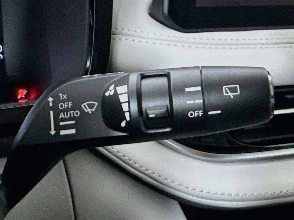 Certified Used 2027 Gray INFINITI LUXE image 16