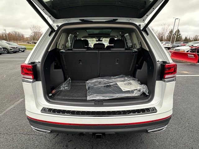 New 2026 Opal White Pearl Volkswagen 2.0T SE w/Technology image 17