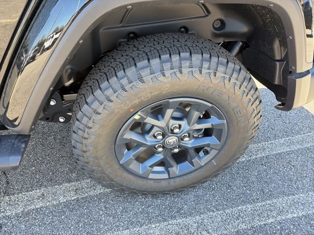 New 2026 Black Clear-Coat Exterior Paint Jeep 85th Anniversary Edition image 7