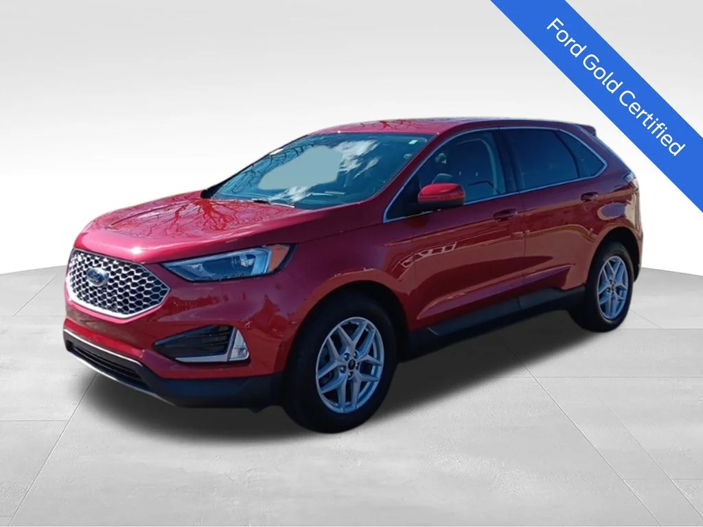 Used 2023 Rapid Red Metallic Tinted Clearcoat Ford SEL image 3