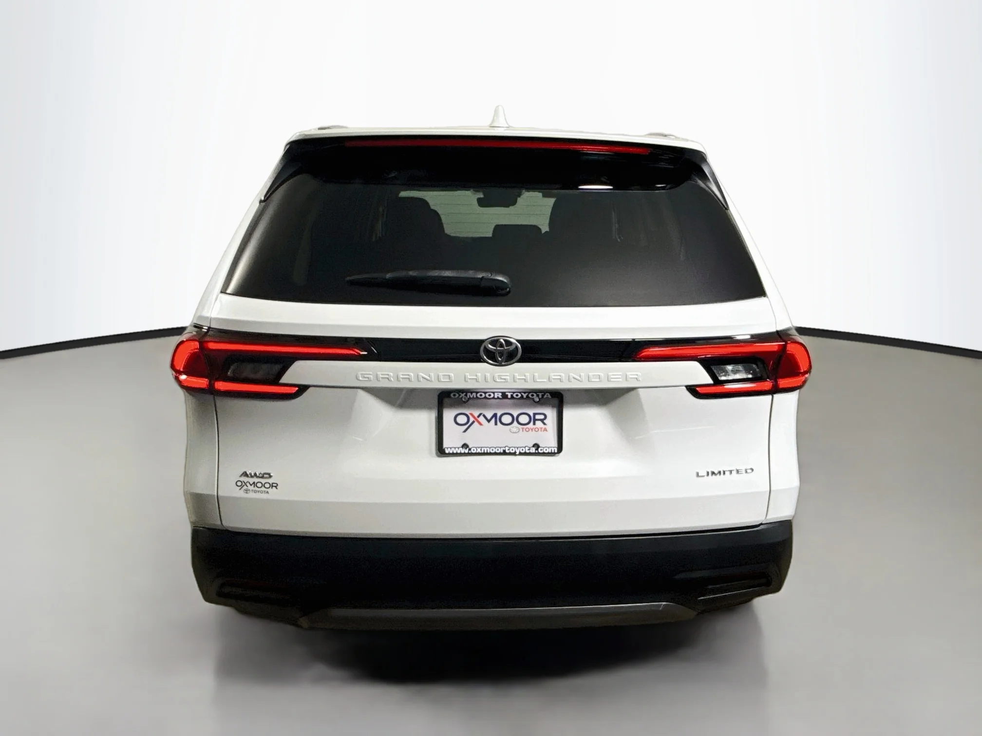 Certified Used 2024 Wind Chill Pearl Toyota Limited image 6