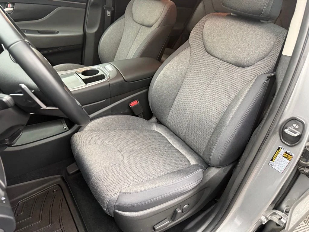 Used 2023 Silver Hyundai SEL image 24