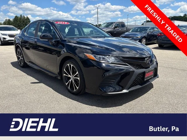 2019 Toyota Camry SE