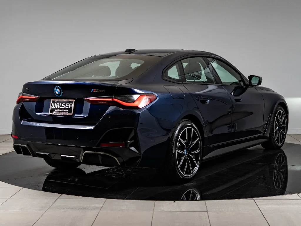 Used 2023 Tanzanite Blue Ii Metallic BMW M50 image 10