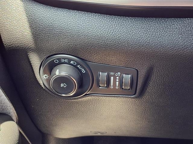 Certified Used 2024 Bright White Clear Coat Jeep Latitude image 16