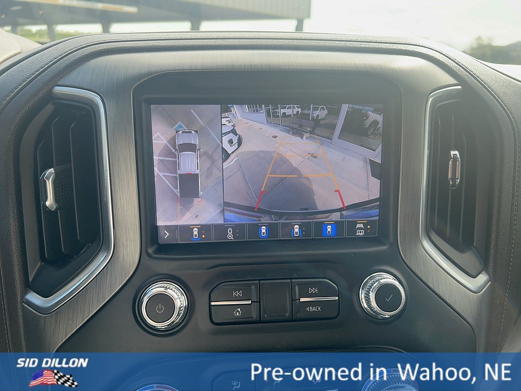 Used 2021 White Frost Tricoat GMC Denali image 17