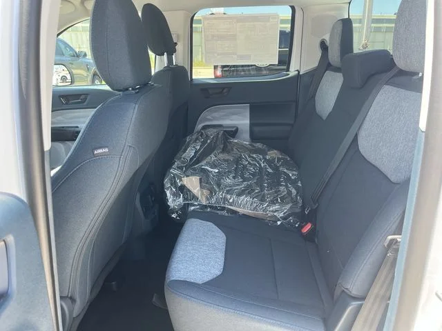 New 2026 Oxford White Ford XLT image 13