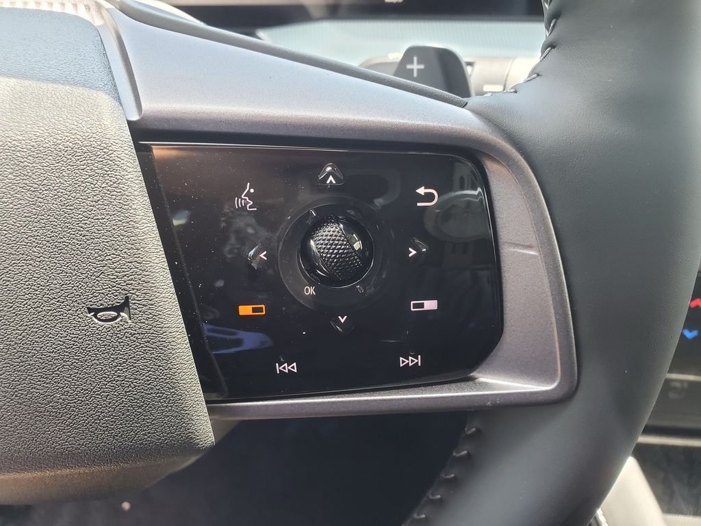 2025 Nissan Murano SL - Photo 14