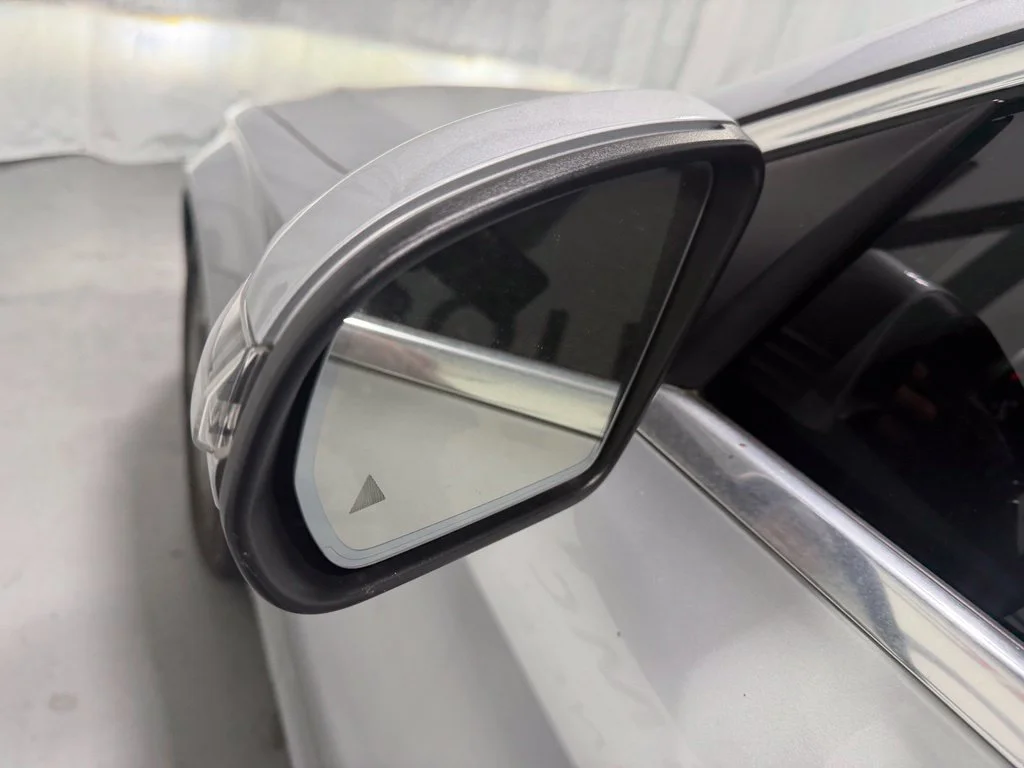 Used 2016 Silver Mercedes-Benz C 300 image 12