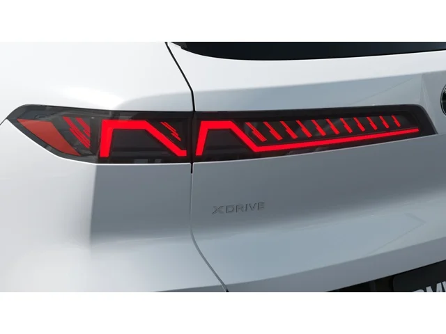New 2027 Mineral White Metallic BMW  image 8