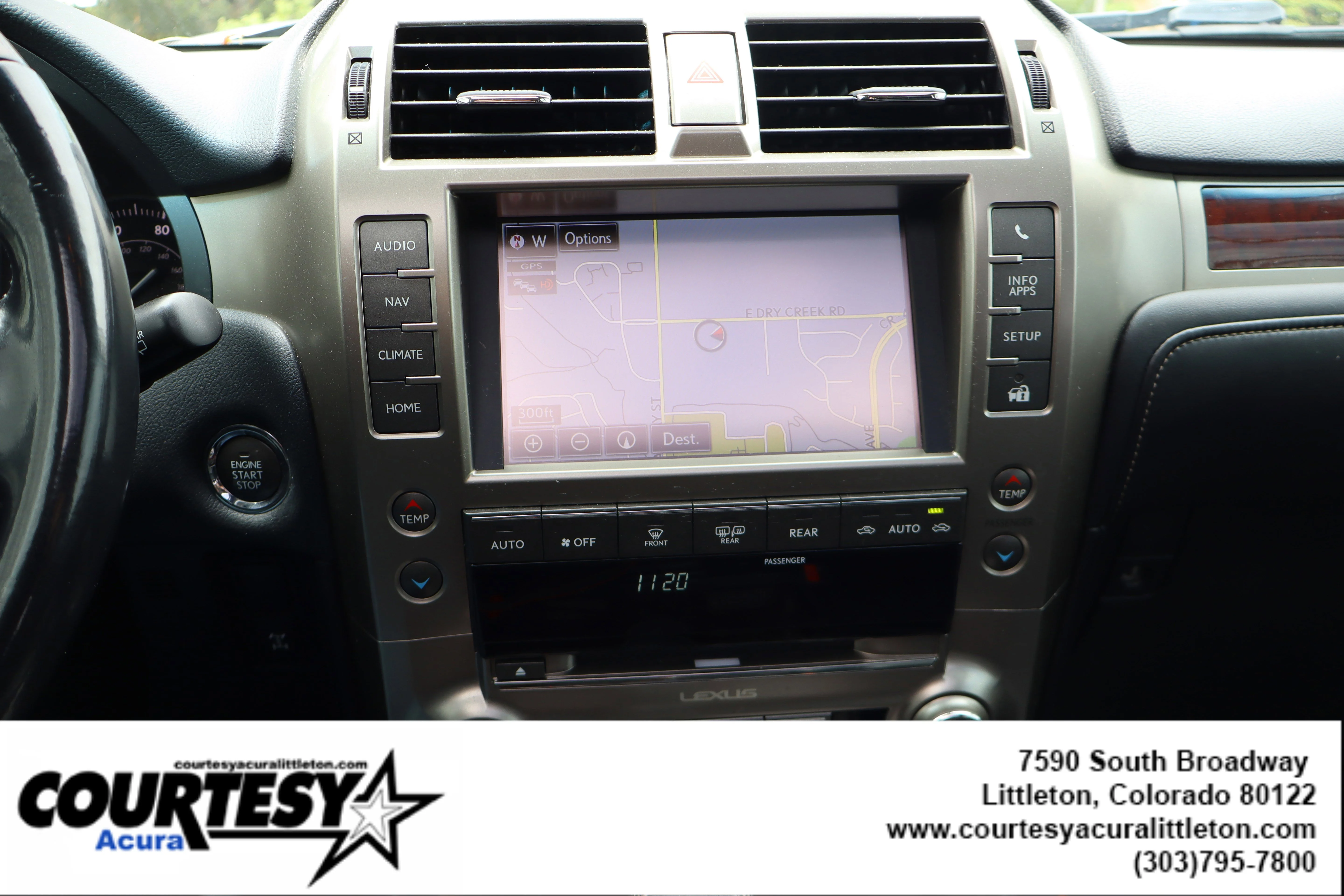Used 2016  Lexus  image 16