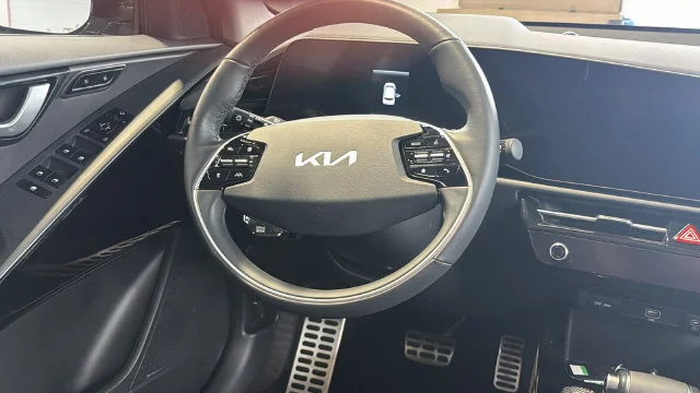 Certified Used 2023 Green Kia SX Touring image 16