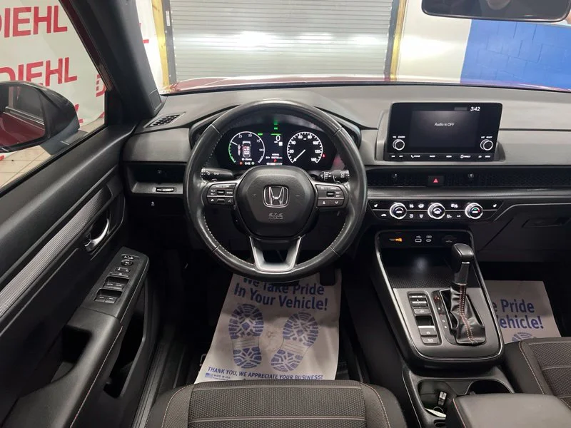 Used 2024  Honda Sport image 32