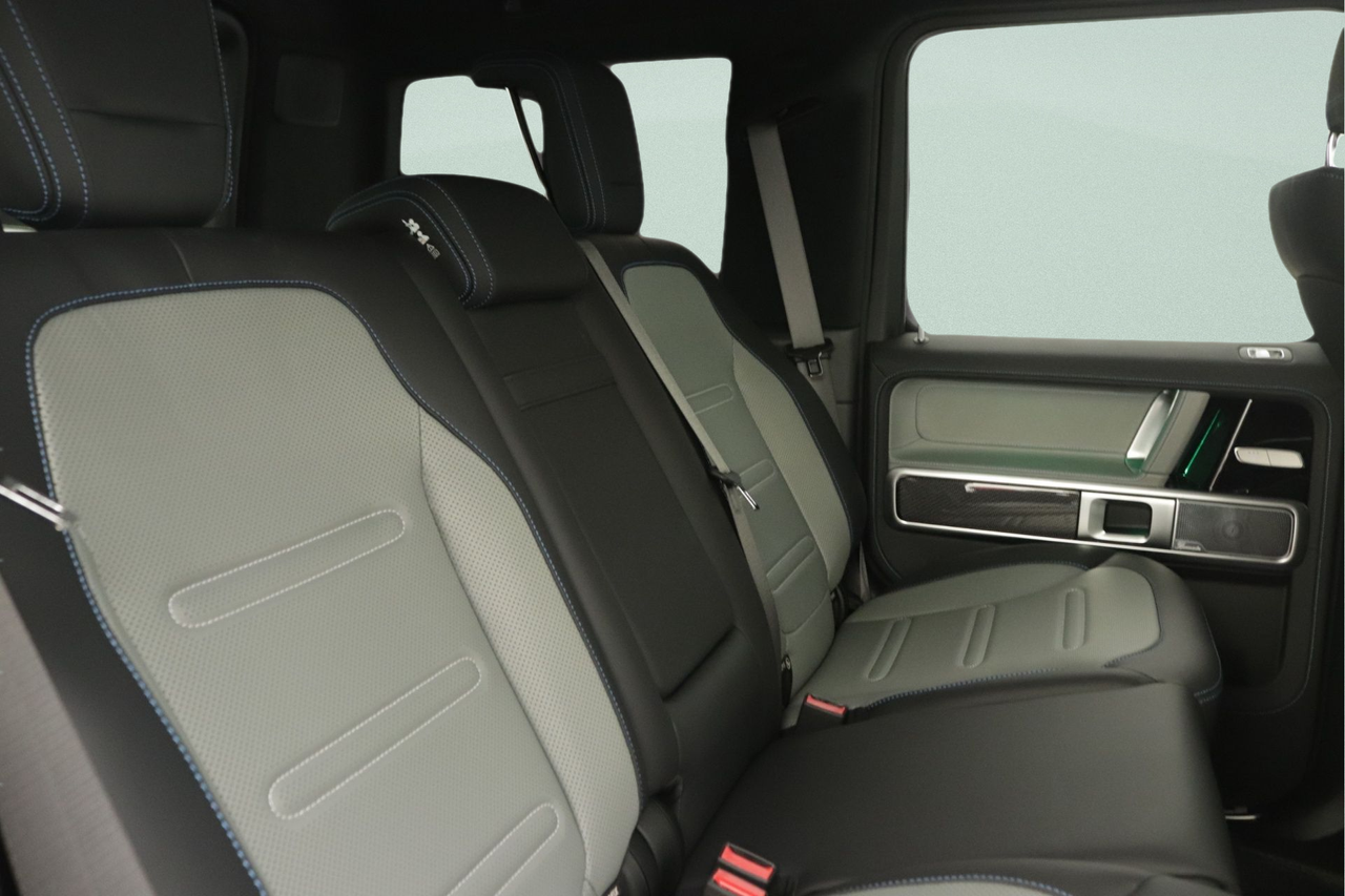 2025 Mercedes-Benz G-Class G580 - Photo 8