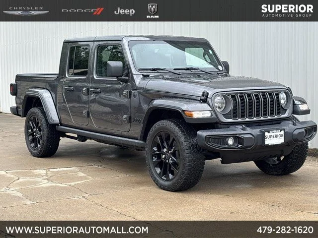 2025 Jeep Gladiator Nighthawk Auto's photo