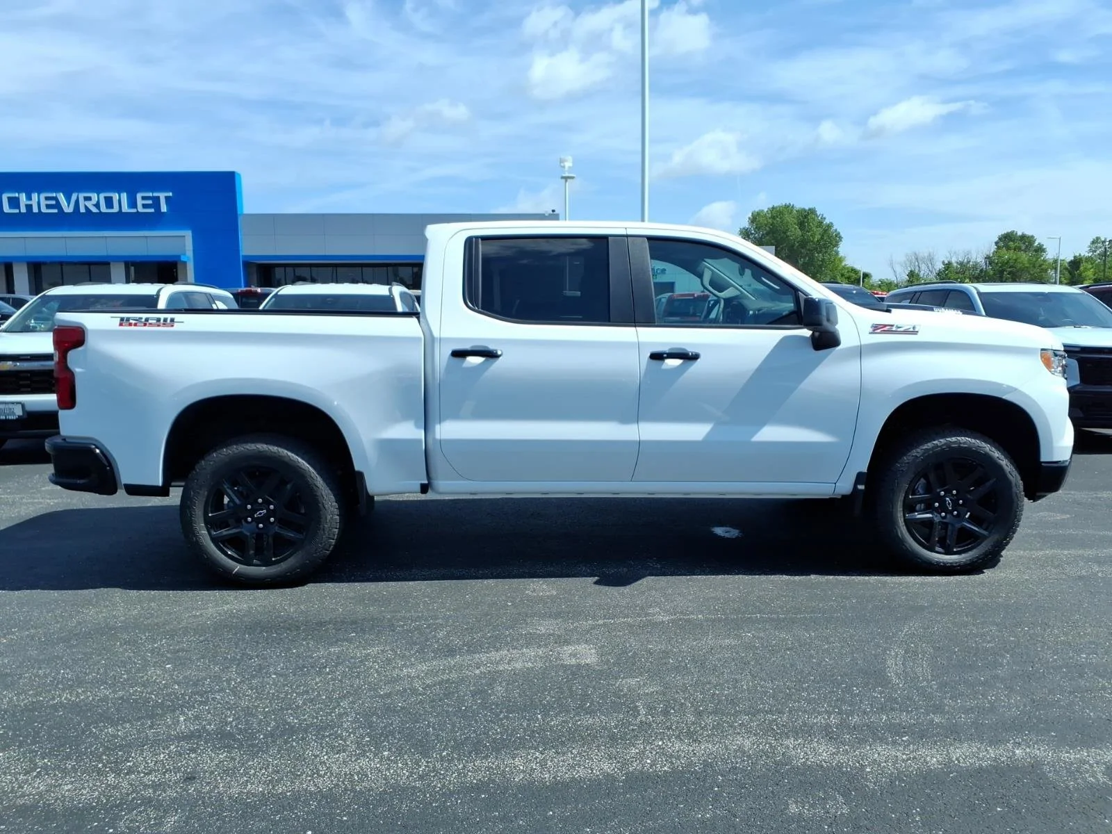 New 2026 Summit White Chevrolet LT Trail Boss image 19