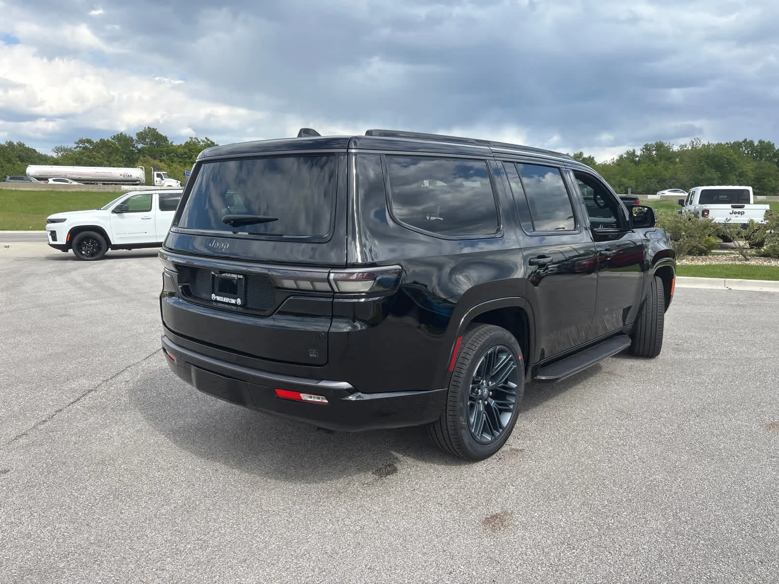 New 2026 High Gloss Black Exterior Paint Jeep 85th Anniversary image 9