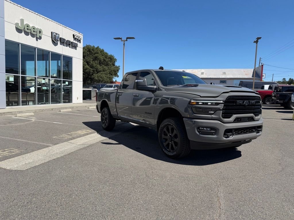 New 2026 Ceramic Gray Clear-Coat Exterior Paint RAM Laramie image 7