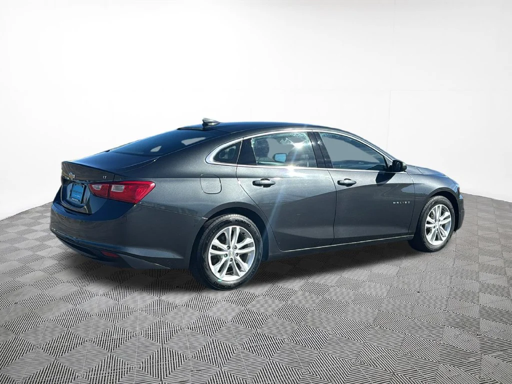 Used 2017 Gray Chevrolet LT image 9