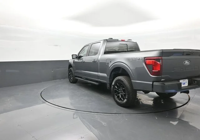 New 2026 Carbonized Gray Metallic Ford XLT image 5
