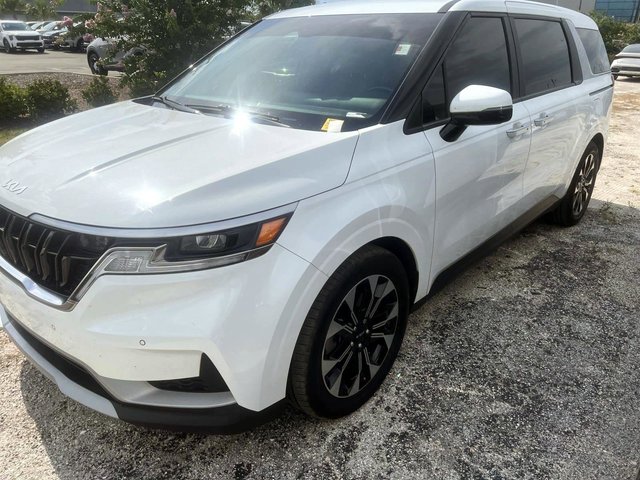 2023 Kia Carnival EX
