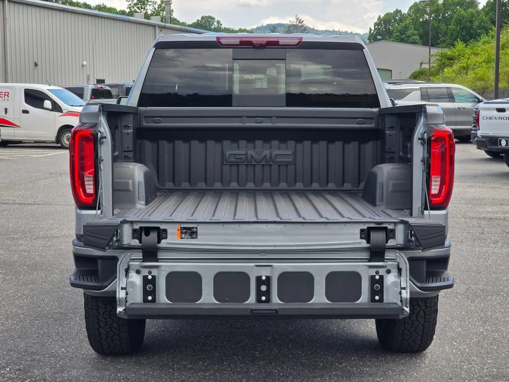 2026 GMC Sierra 1500 AT4 - Photo 17