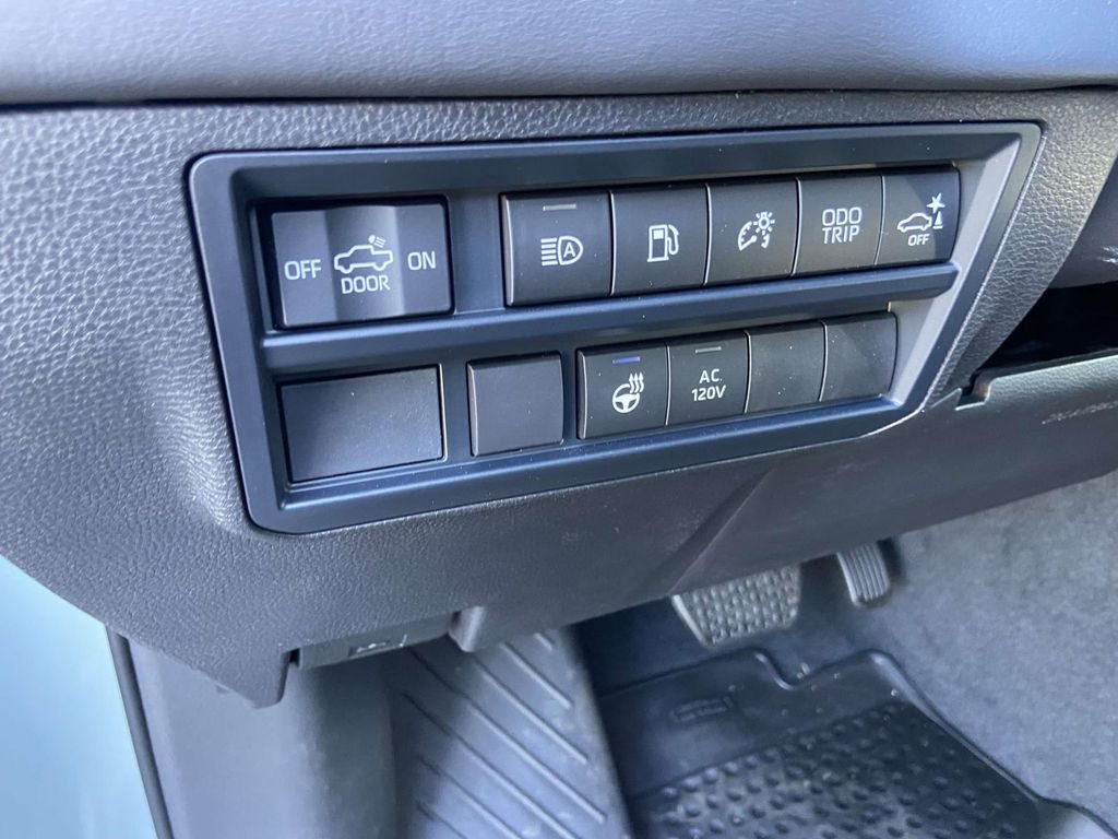2025 Toyota Tundra Platinum - Photo 21