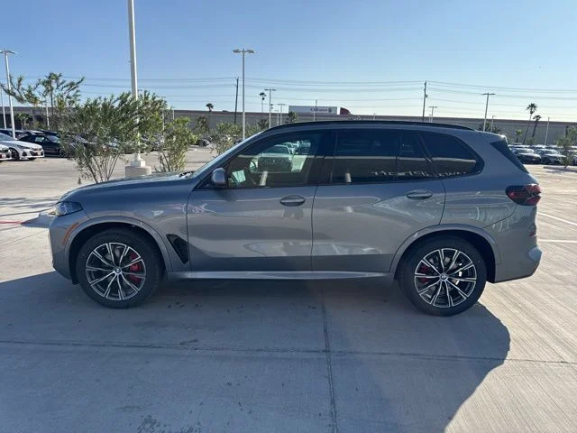New 2026 Gray BMW xDrive40i image 3
