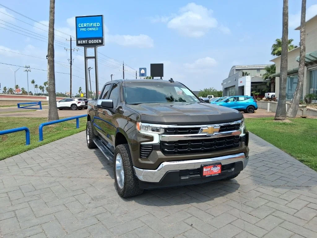 2023 Chevrolet Silverado 1500 LT Crew Cab Short Box's photo