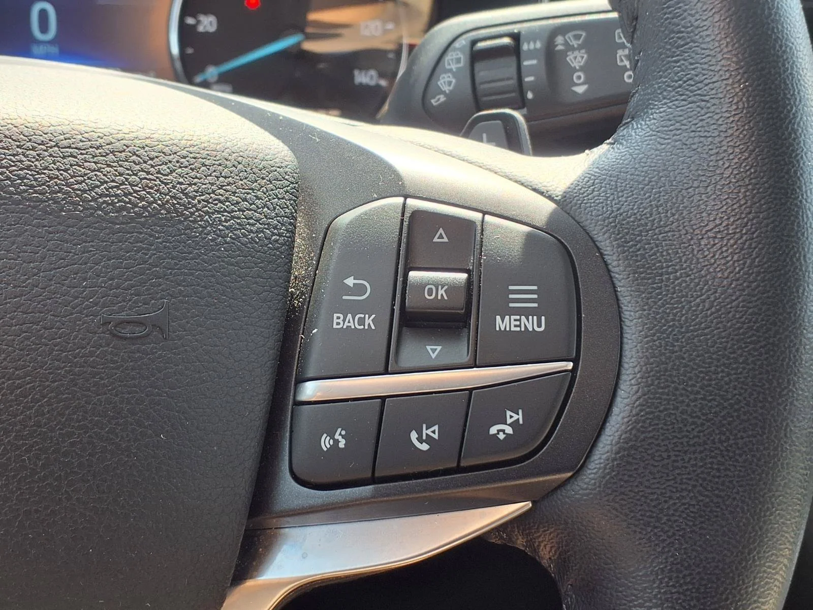 Used 2020 Silver Metallic Ford Limited image 18
