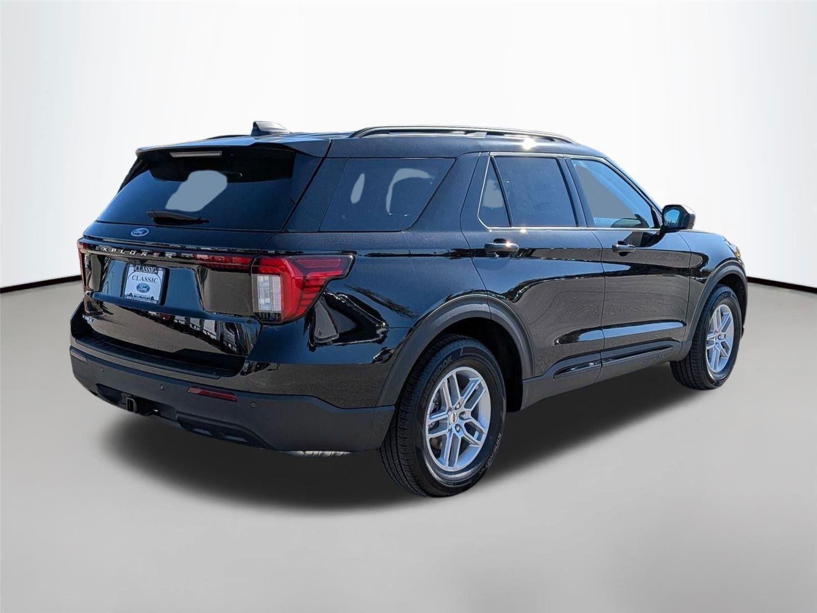 New 2026 Agate Black Metallic Ford Active image 7
