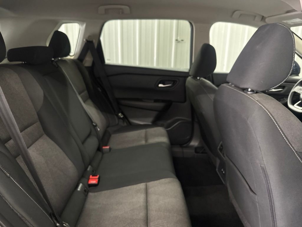 Used 2024 Deep Ocean Blue Pearl Nissan SV image 18